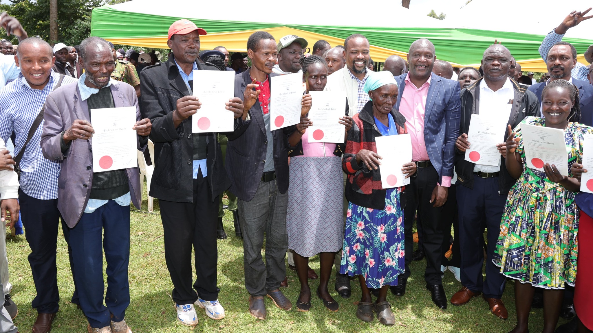 Lands Principal Secretary Hon. Generali Nixon Korir when he delivered title deeds for the resettlement of the squatters in Chelimo.